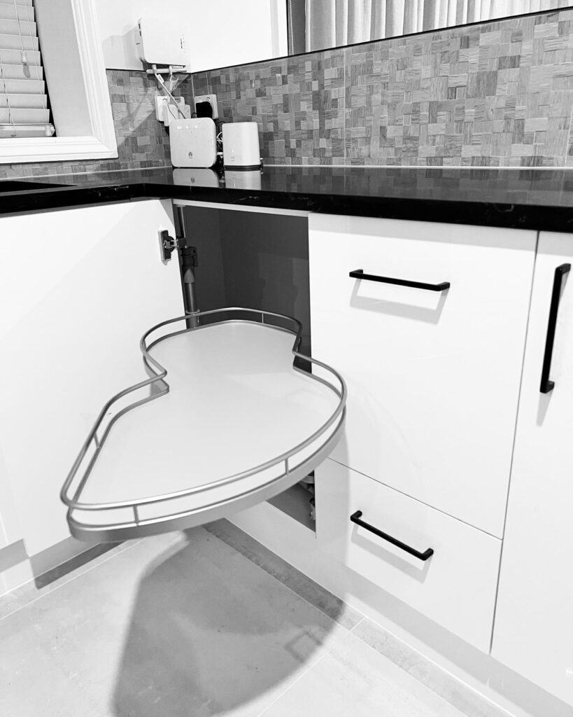 8837FE32 0F4D 4F77 9909 1BAA90B94572 819x1024